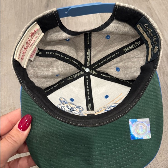 Mitchell & Ness UCLA Bruins Retro Snapback Cap Adjustable One Size Like New - Picture 5 of 7